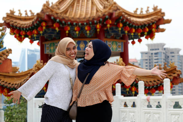 istock Chinese New Year: Modern Muslim in Thean Hou Temple 1199066518