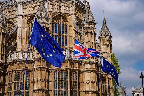 Banderas del Reino Unido y la Unión Europea en Londres photo