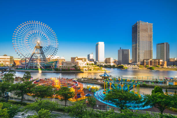 yokohama harbor skyline - ferris wheel fotos imagens e fotografias de stock