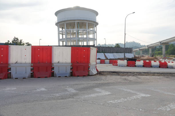 KUALA LUMPUR, 20 APRIL 2018. Construction of DASH HIGHWAY near Shah Alam. DASH is a 20.1km, three-lane elevated dual-carriage expressway running from Puncak Perdana U10 Shah Alam Interchange to the Penchala Interchange. kuala lumpur, 20 de abril de 2018. construcción de dash highway cerca de shah alam. dash es una autopista de doble carro elevada de 20,1 km y tres carriles que va desde puncak perdana u10 shah alam interchange hasta el intercambiador de penchala.