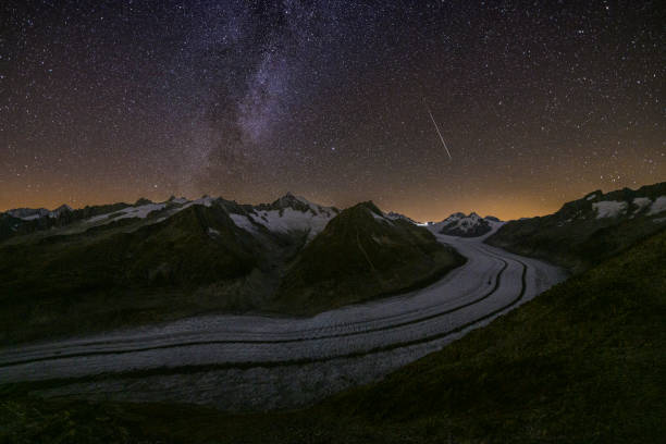 ghiacciaio dell'aletsch, via lattea, meteora - monch foto e immagini stock