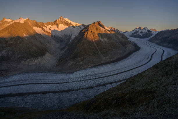 glaciar aletsch, aletschgletscher, alpes europeos - aletsch glacier fotografías e imágenes de stock