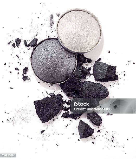 Sombreador De Ojos Color Aislado Sobre Blanco Foto de stock y más banco de imágenes de Colección - Colección, Color - Tipo de imagen, Color plateado