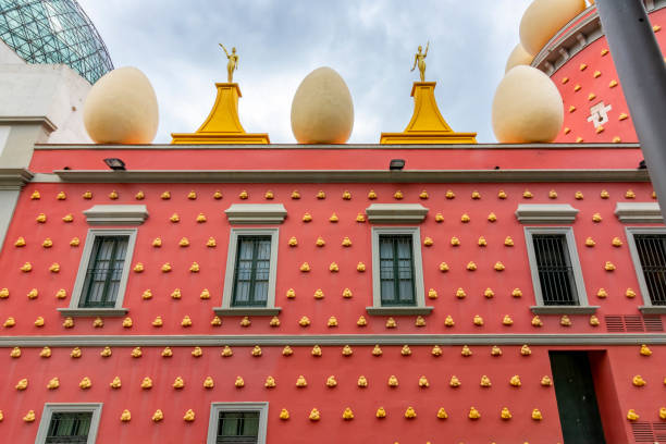 Dali Theatre and Museum, Figueras, Spain Figueras, Spain - June 2019: Dali Theatre and Museum salvador dali stock pictures, royalty-free photos & images