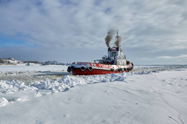 istock sea tug in winter 1199211313