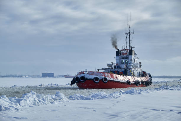 istock sea tug in winter 1199211468