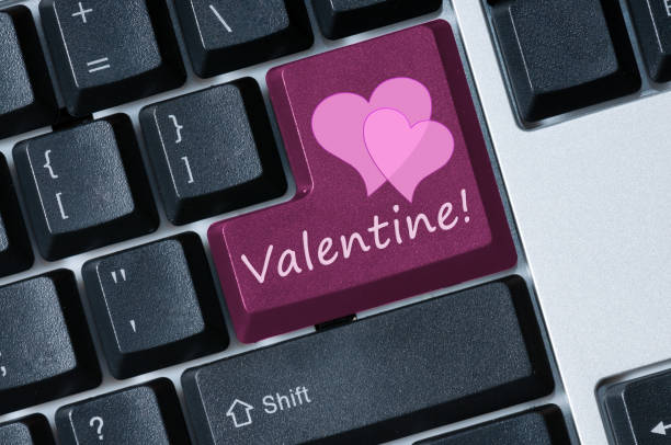 istock Happy Valentine Keyboard Button 1199229134