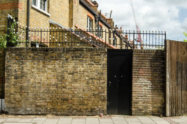 istock Unusual railings, Southwark, London 1199261885