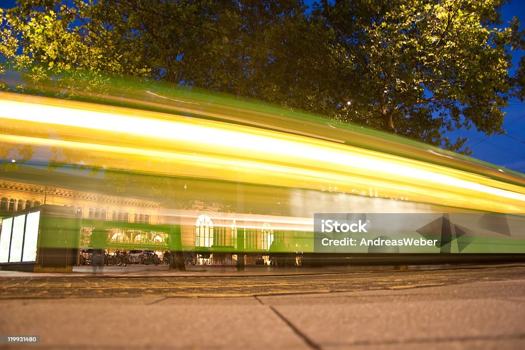 Niewyraźne tramwaju w Hanowerze - Zbiór zdjęć royalty-free (Abstrakcja)