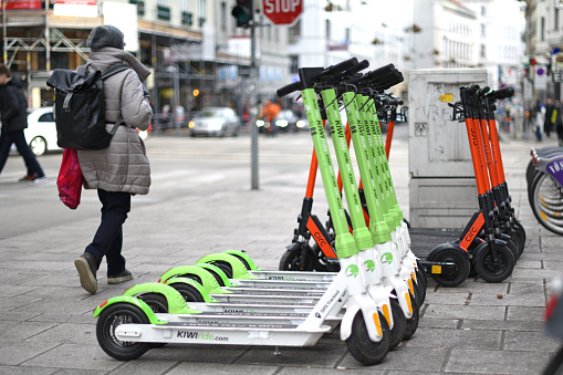 E-scooters for rent are very popular in Vienna. In 2020, eight providers will be active in the Austrian capital.