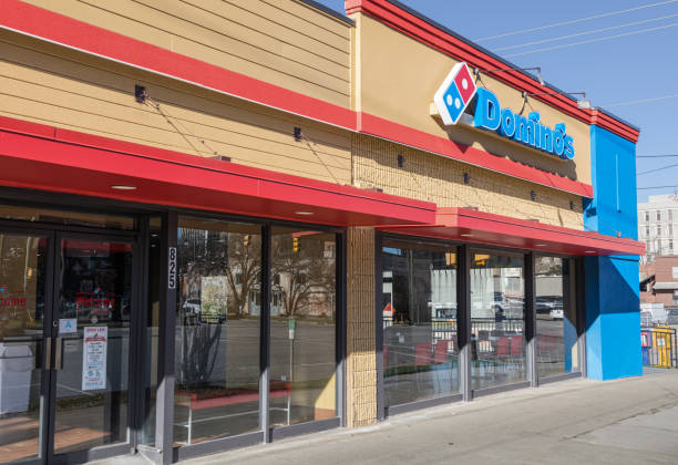 domino's pizza, kolumbia - dominos pizza zdjęcia i obrazy z banku zdjęć