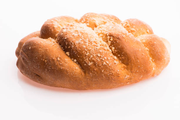 istock Challah judaism bread isolated jewish religion celebration 1199372966