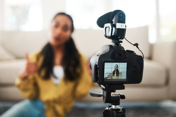 istock Make sure to give my video a thumbs up 1199376729