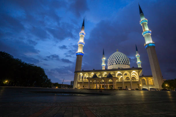 istock The Sultan Salahuddin Abdul Aziz Shah mosque during sunset, Malaysia. Image has grain or blurry or noise and soft focus when view at full resolution. (Shallow DOF, slight motion blur) 1199383072