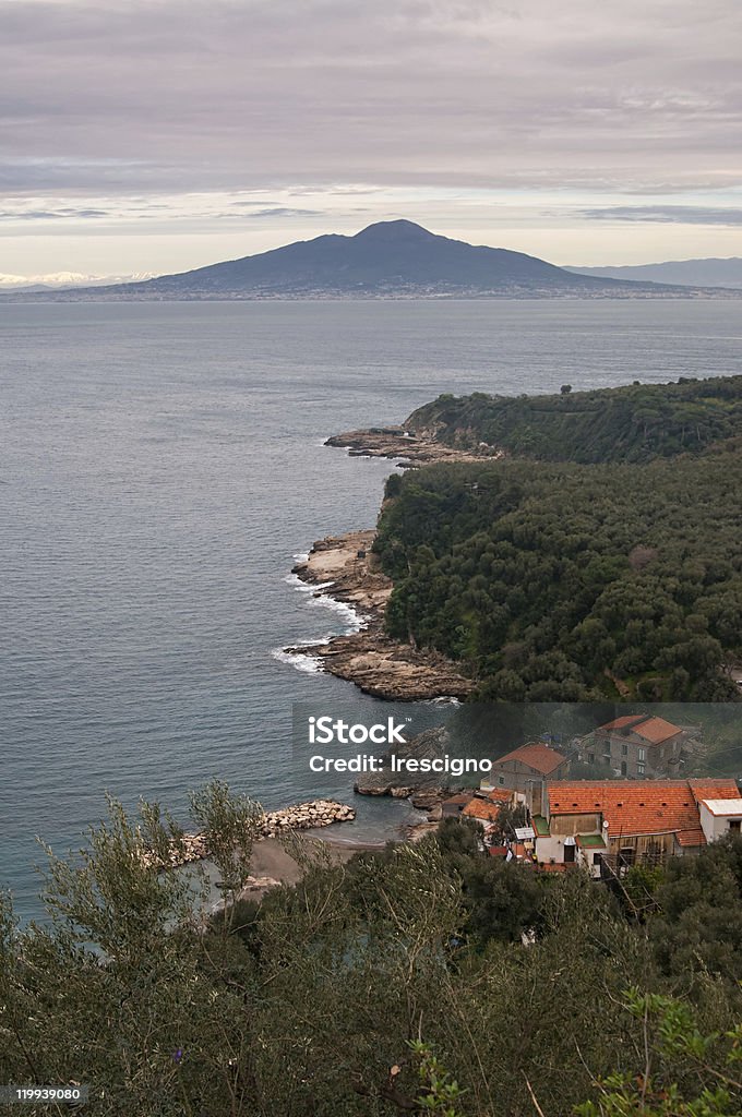 Golfo di Napoli e sul Vesuvio-Italia - Foto stock royalty-free di Ambientazione esterna