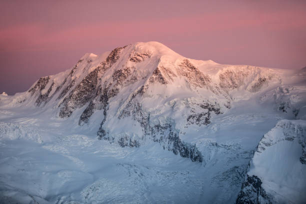 istock Zermatt / Lyskamm 1199418157