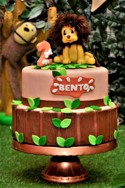 istock Fake safari-themed cake 1199439169