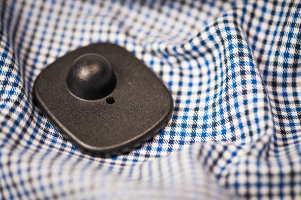 Security tag to prevent theft of clothing
