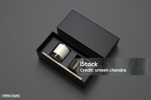 Black Cardboard Holiday Packaging Perfume Skin Care Essential Oil Lipstick  Cell Phone Gift Box - China Packaging Box, Shipping Box