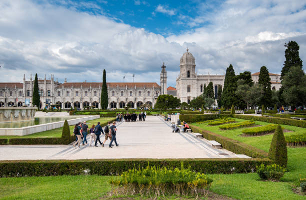 포르투갈 리스본 벨렘 본당의 제로니모스 수도원 전경 - monastery of jeronimos 뉴스 사진 이미지