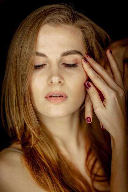 istock Woman potrait with nails and fingers 1199489083