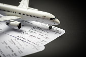 spielzeugflugzeug-mit-bordkarte-oder-ticket-haupt-trave-reisende-outfit-fly-reise-konzept.jpg?b=1&s=170x170&k=20&c=2KC5vH73DIJUtwRNJEpt_JE0UJmMLyuzp8EvTzDGIQQ=