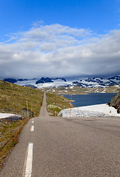 istock Sognefjellstraße 119956201