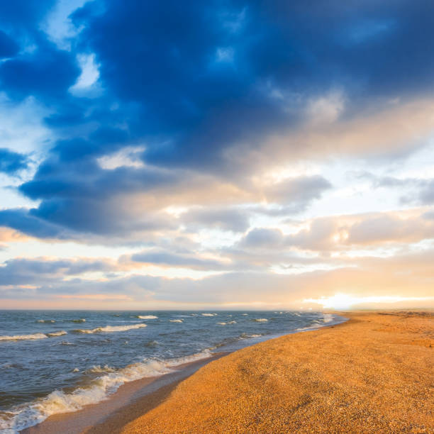 istock evening sea beach scene 1199658682