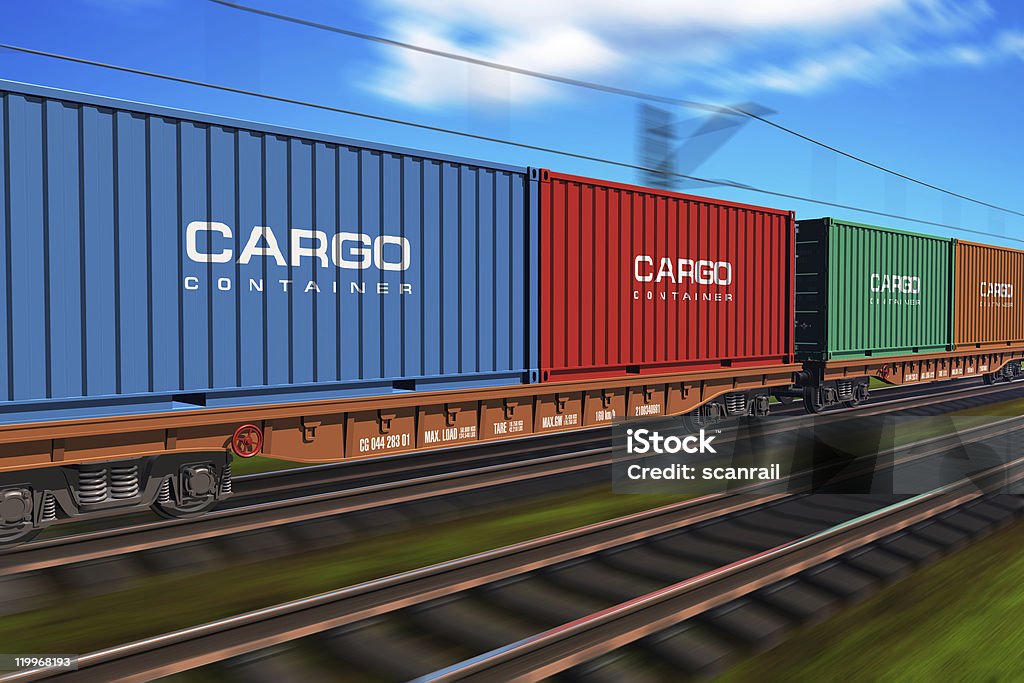 Treno merci con container cargo - Foto stock royalty-free di Container