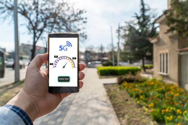 istock 5g network speedtest performed outdoors 1199715726