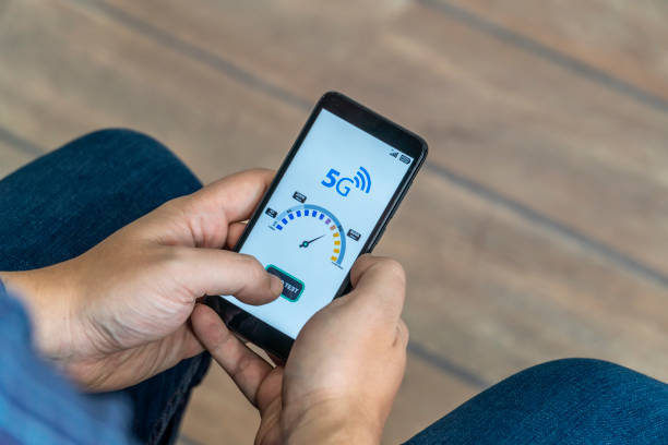 istock 5g network speedtest performed on a mobile phone 1199719294