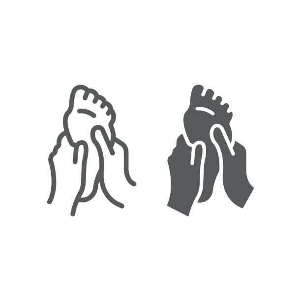 illustrations, cliparts, dessins animés et icônes de ligne de massage de pied et icône de glyphe, médical et soins de santé, signe de soin pieds nus, graphiques de vecteur, un modèle linéaire sur un fond blanc. - massaging human foot reflexology foot massage