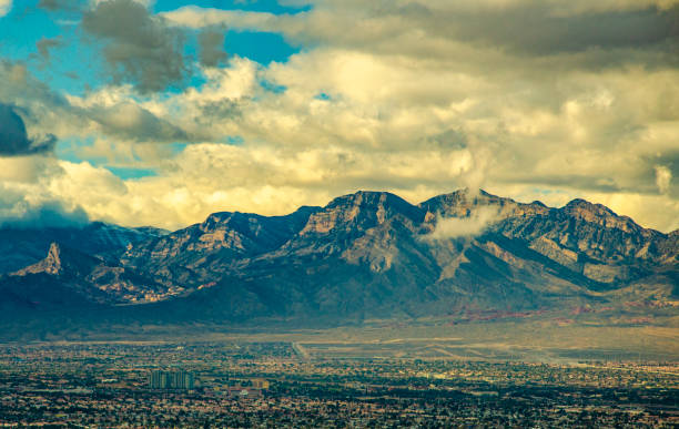 istock Vegas Mountains II 1199736830