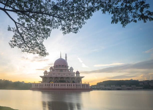 istock Putra Mosque in Putrajaya Malaysia at sunrise 1199804821