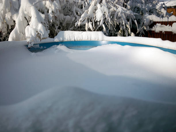 istock Snowdrift on a swimming pool 1199838508