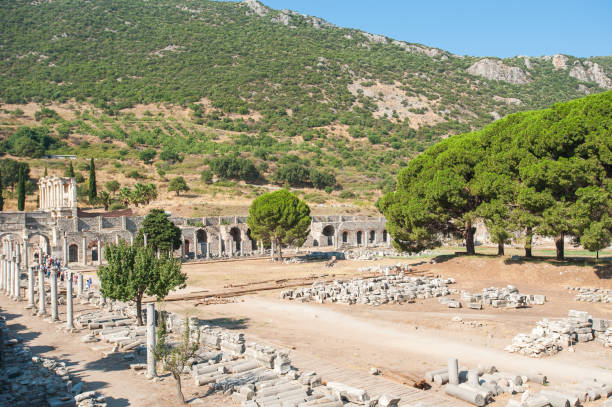 Ruins of the ancient city Ephesus, the ancient Greek city in Turkey, in a beautiful summer day Ruins of the ancient city Ephesus, the ancient Greek city in Turkey, in a beautiful summer day. Izmir stock pictures, royalty-free photos & images