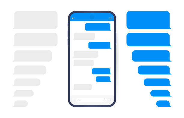 messenger sohbet ekranı ile akıllı telefon. diyaloglar oluşturmak için sms şablonu kabarcıkları. modern vektör illüstrasyon düz stil - twitter stock illustrations