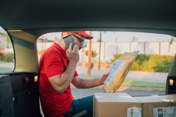 problemas de entrega - red telephone box - fotografias e filmes do acervo