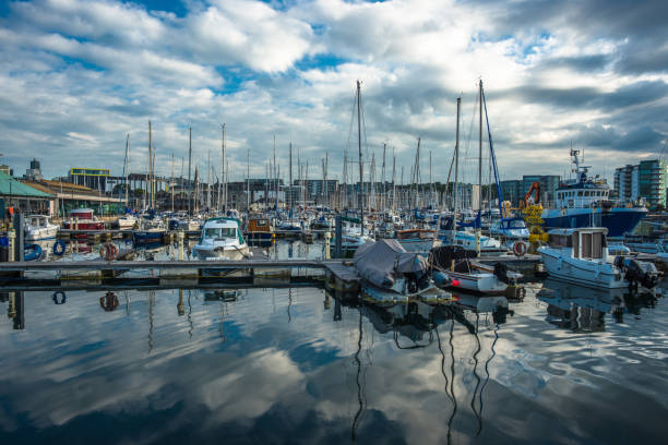 istock Marina Plymouth 1199922138