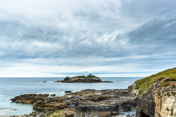 маяк годреви - godrevy lighthouse фотографии стоковые фото и изображения