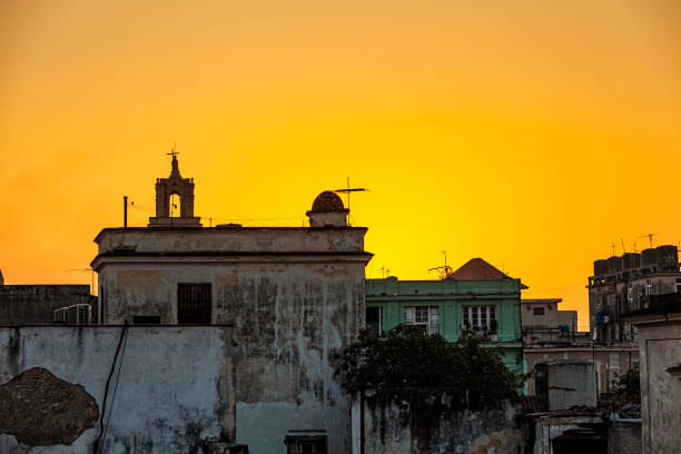 istock old town havana, cuba 1199935102