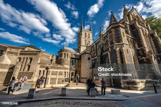 Southwark Cathedral In London Stock Photo - Download Image Now - Architectural Feature, Architecture, Arts Culture and Entertainment