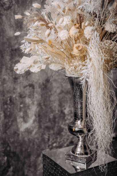 istock deadwood decorative flowers vase mirror stand gray 1199943202