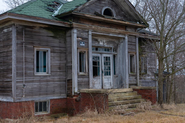 istock Old Abandoned Schoolhouse 1199981673