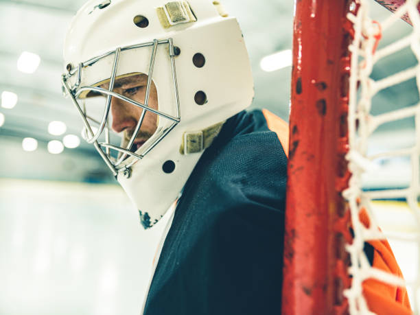 istock Pro Hockey goalie 1199988417