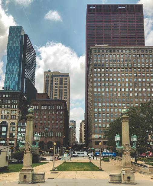 istock Van Buren Street, Chicago Illinois 1200002187