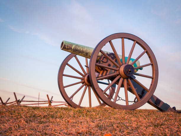 istock cannon at sunrise in Gettysburg 1200010220