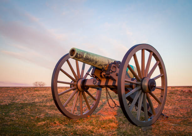 istock cannon at sunrise in Gettysburg 1200012125
