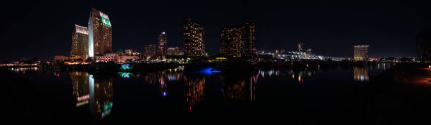 vila san diego seaport - san diego california skyline san diego bay panoramic - fotografias e filmes do acervo