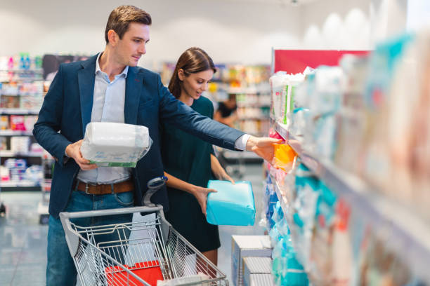 istock Parents shopping diapers 1200055797